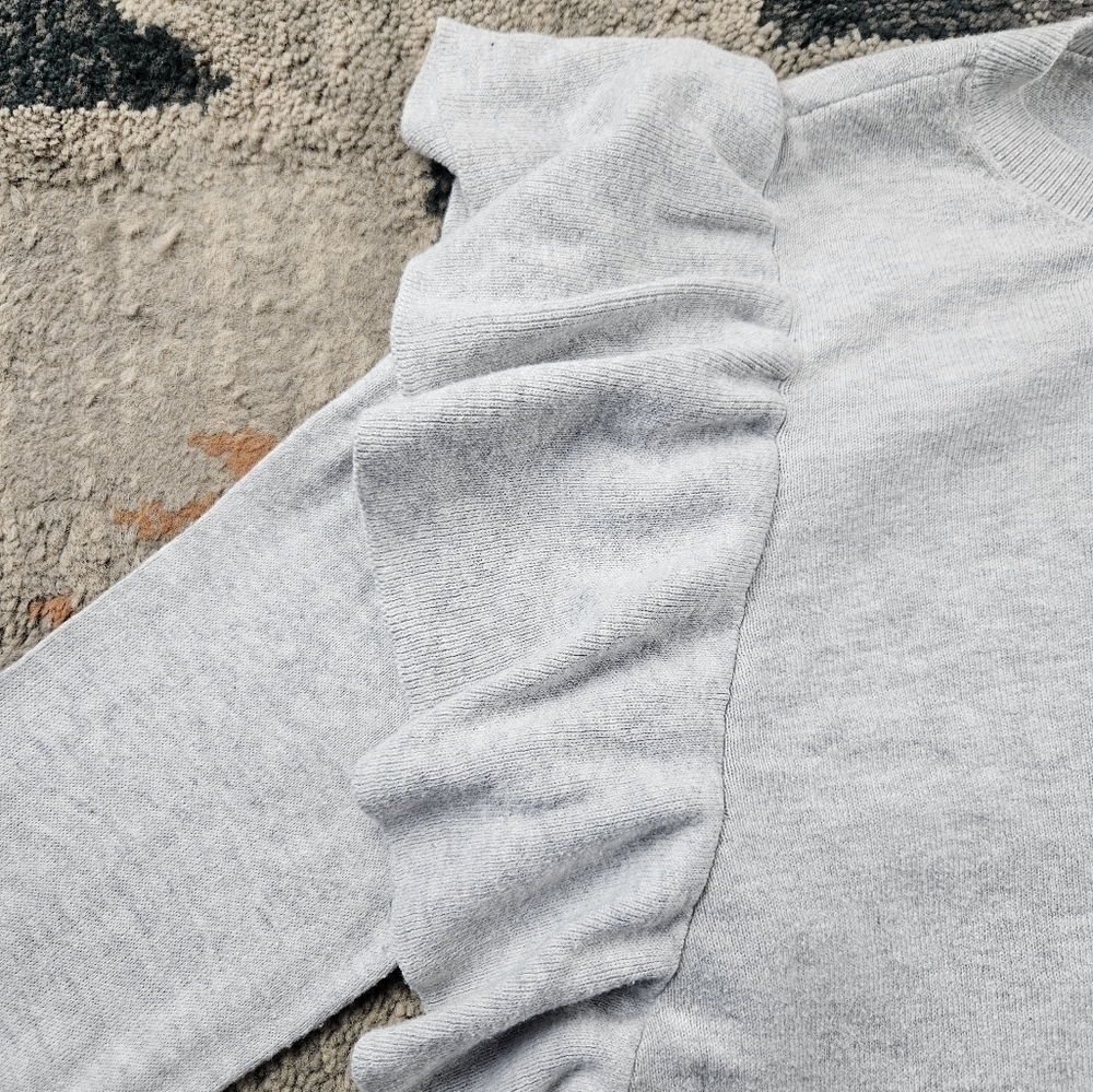 Women's Ruffled Gray Top - Picture 4 of 8